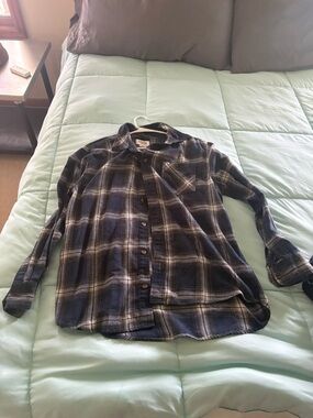 Field & Stream Navy and White Plaid Flannel Shirt